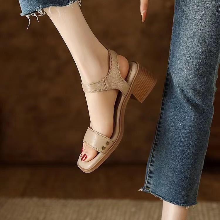Fashion Women's Summer Retro Square-toed Thick-heeled Roman Sandals Casual and Comfortable Soft-soled Beach Sandals Sandalias De Mujer