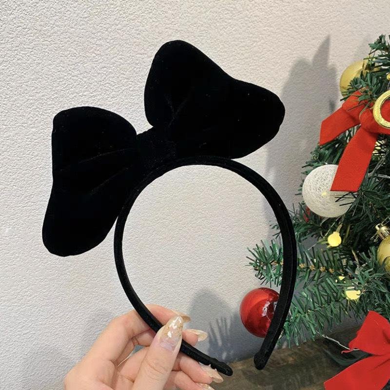 Cartoon Plush Headband: Cute Hair Accessory for Women & Kids, Perfect for Face Washing