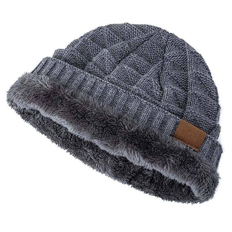 Classic Labal Winter Hats Outdoor Knitted Hats For Men And Women Beanie Cap Plush Fur Lining Warm Sports Hats