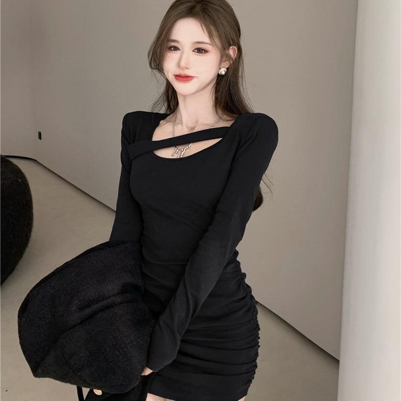 2026 autumn clothes new dress sexy slim and thin hip wrap inner bottom skirt pure desire temperament women's clothing Korean version