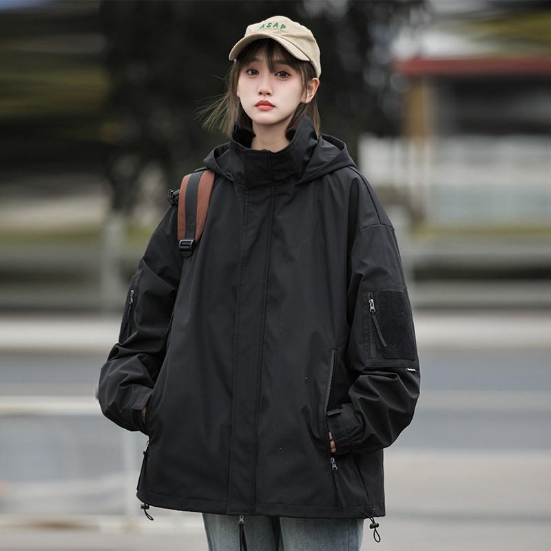 Unisex Japanese Style Multi-Pocket Windproof Hooded Jacket for Spring/Autumn Hiking
