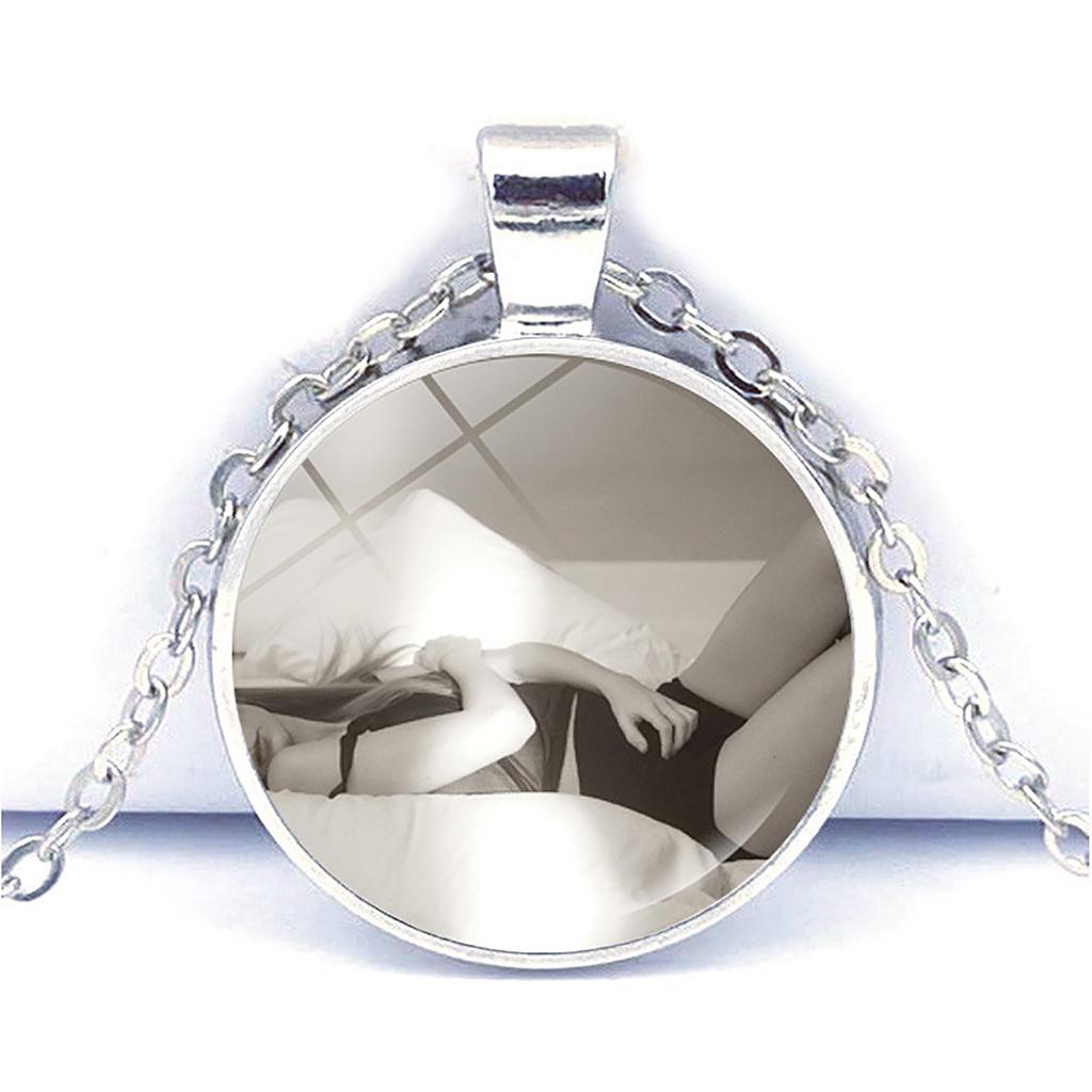 Elegant Pendant Necklace For Women Fashion Minimalist Jewelry Accessory For Daily Wear And Gift Giving