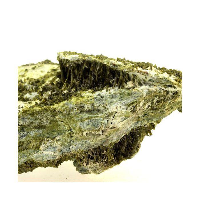Pierres et Minéraux. Epidote. 4497.0 ct. Envers de Chamrousse, Isère, France.