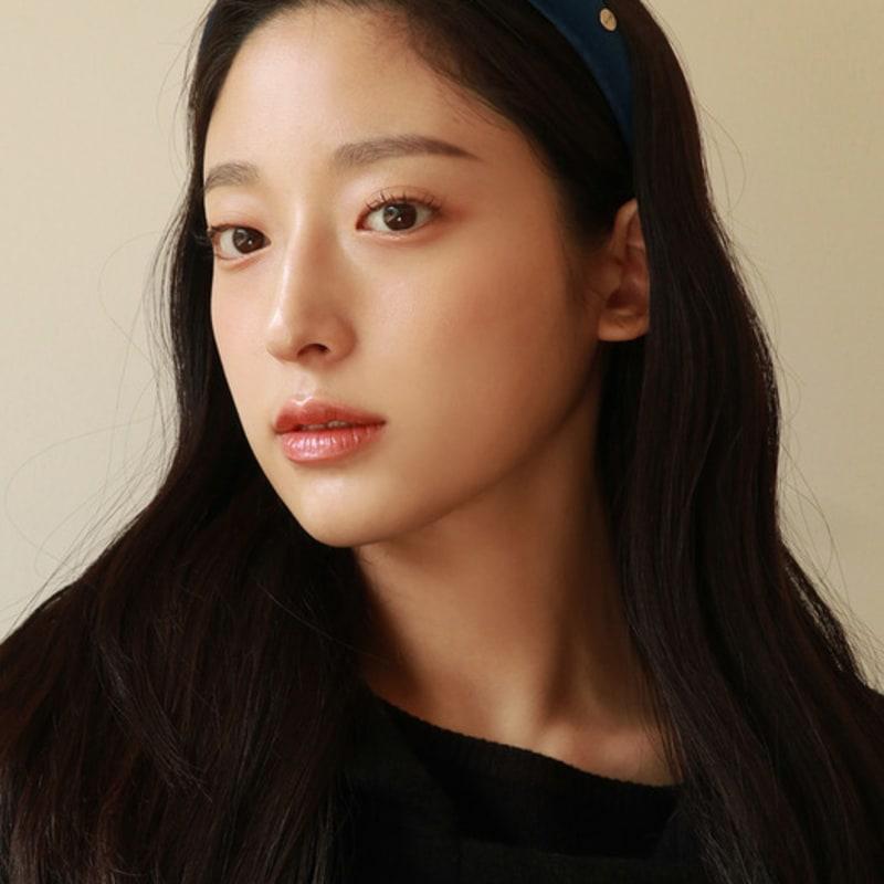 

Меньше значит больше Бархатная повязка для волос_4 ЦВЕТА blue