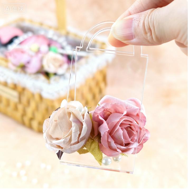 Candy Handmade Gift Box, Triangular Acrylic Packaging Box, Gift Decoration Handle Basket, Transparent High-end Wedding Decoration Box