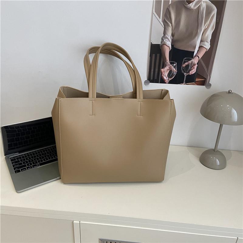 Large capacity simple shoulder bag women's new high-end sense versatile fashion underarm bag commuter tote bag