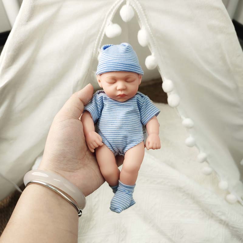 Bambola Reborn da 20CM Morbida e Corpo Intero in Vinile Bambola Reborn da 7,87 Pollici Realistica Carina Mini Bambola Neonato Giocattoli Per Adulti Regali di Compleanno