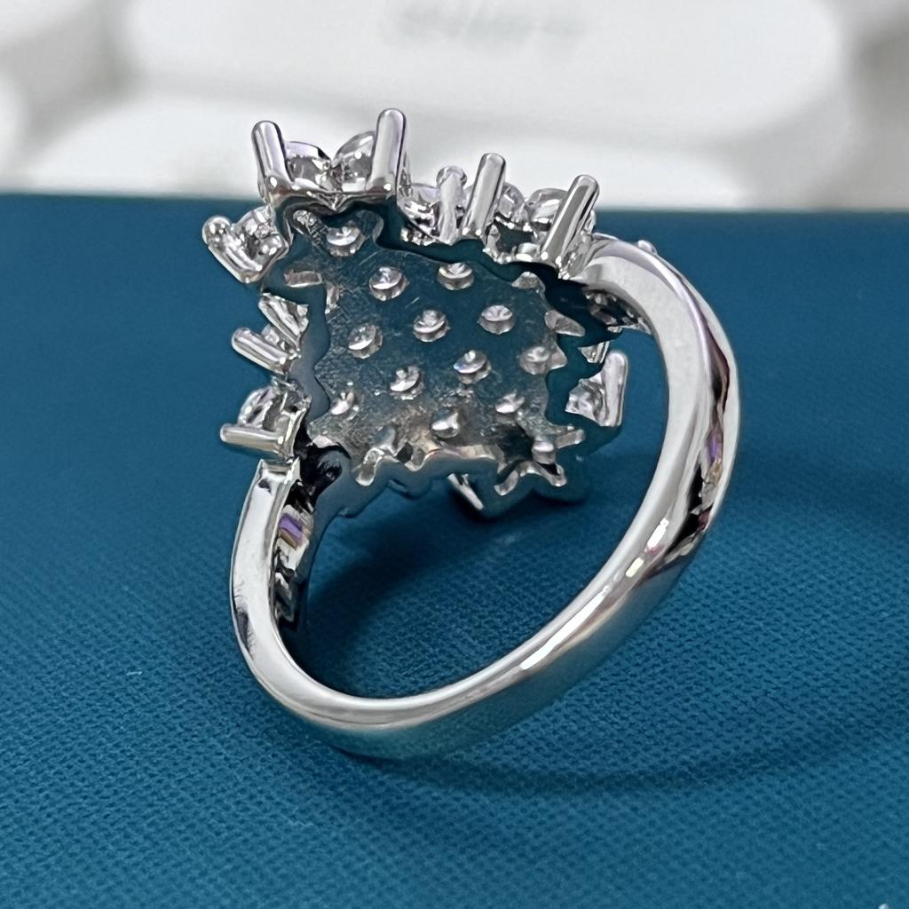 Exquisite Cluster-set Diamond Ring For Women 925 Silver - Luxurious Irregular Full Zircon Jewelry Parties Weddings Gift