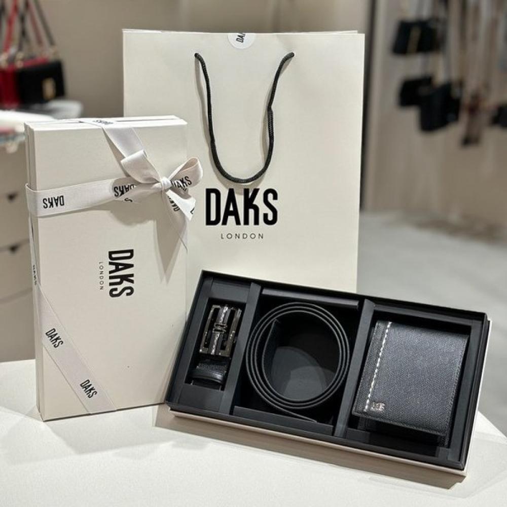 

Daks Gangnam Single Gift Set Check Line Wallet Auto Belt Dbwa4e623bk Dbbe4e351bk Single option