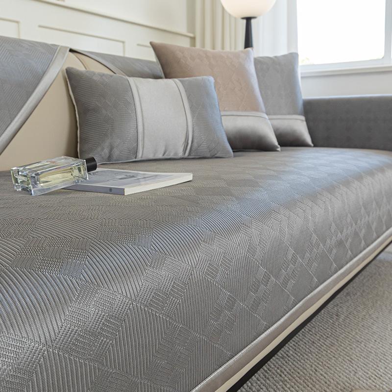 

Ice Silk Sofa Cushion, Summer Non-Slip Mat Cushion, New Cool Light Luxury Sofa Cover, One Piece Will Be Sent On Behalf Of You. 70*70cm