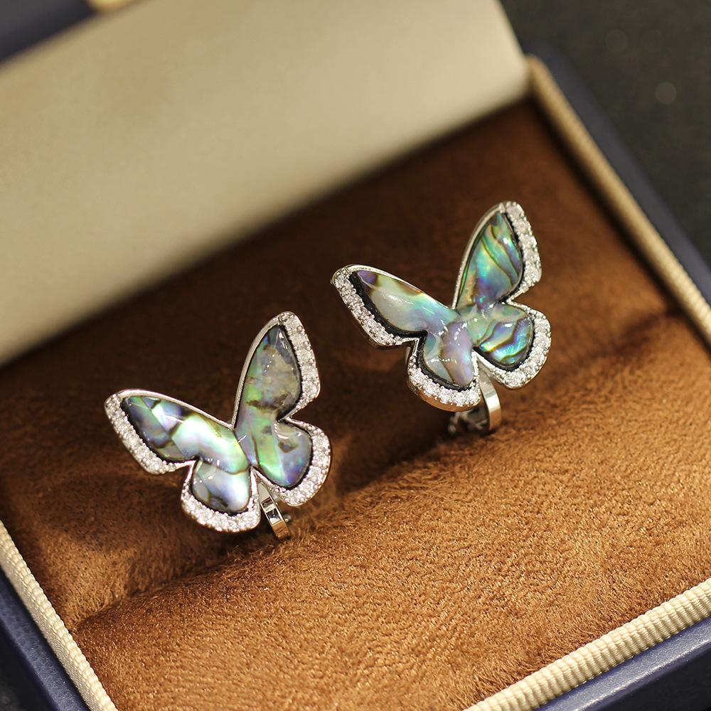 Elegant Retro Niche Natural Abalone Shell Butterfly Earrings Gold-plated Stone-studded Earclips Women's Earrings Versatile