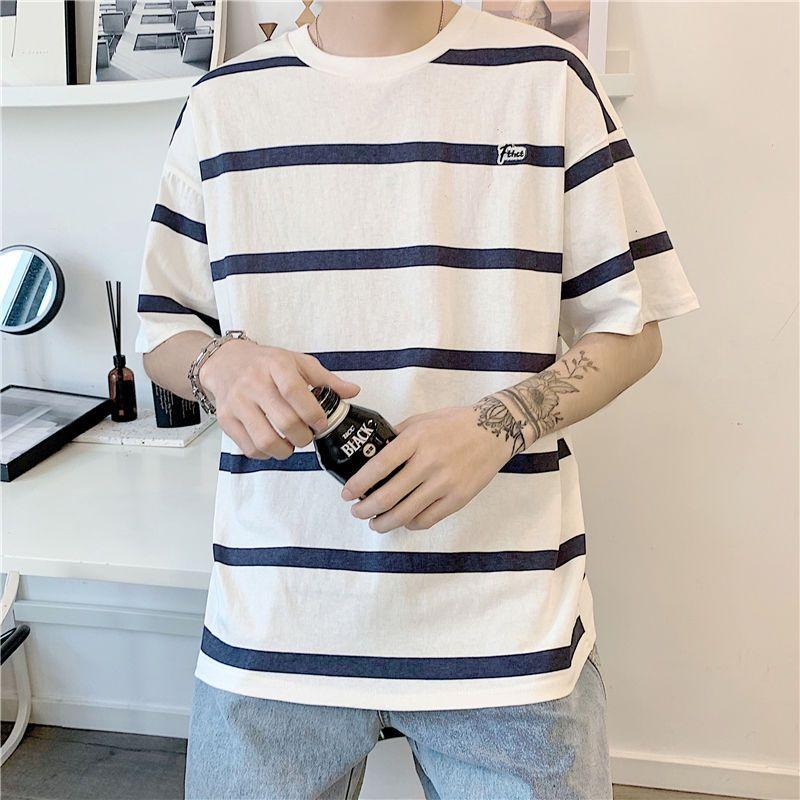 Letní pánské tričko s krátkým rukávem Volné a všestranné Studentský trend Móda Top s polovičním rukávem Prodyšné a absorbující pot Kulatý výstřih Pruhované pulovry
