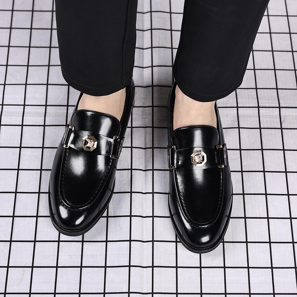 Fashion Hot Sale Leather Loafers Handmade Stitching Mens Walking Shoes Rubber Casual Shoes Comfy Slip on Flats Simple Moccasins Flats