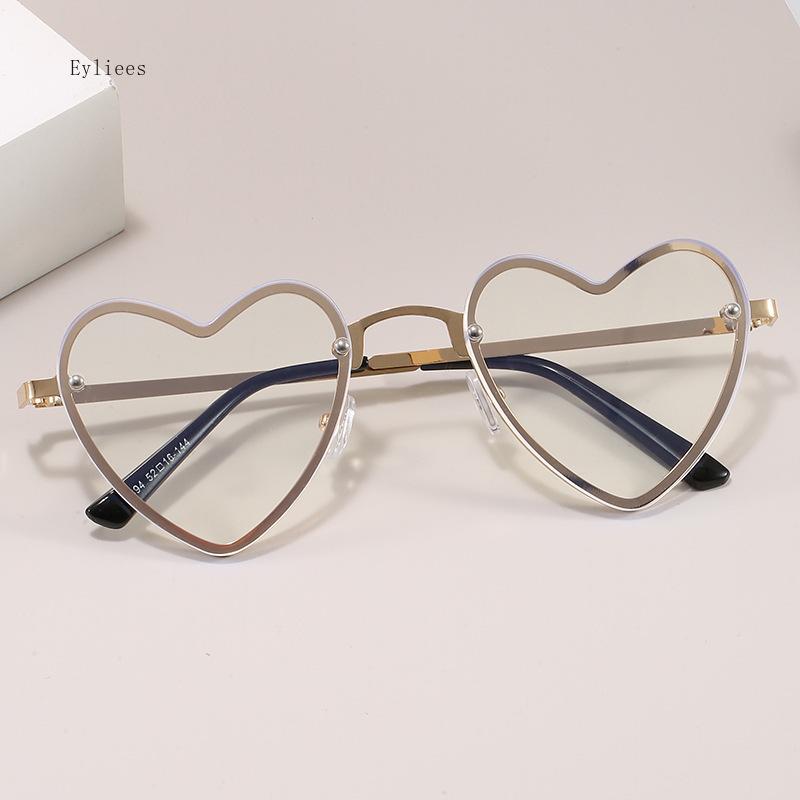 

Sexy Heart Women Sunglasses Fashion Metal Frame Gradient Shades Uv400 Trending Sun Glasses Female Ocean Color Eyewear