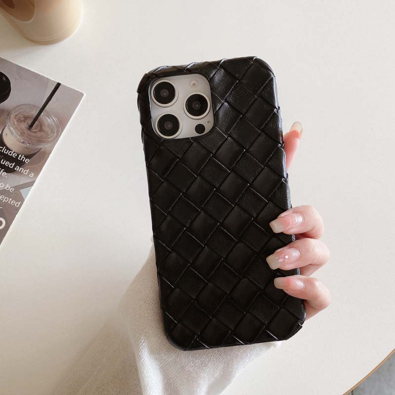 Luxury Braided Pattern Leather Cover for IPhone 17 16 15 14 13 Pro Max 16Pro 15Promax Soft Silicone Shockproof Back Case Caque
