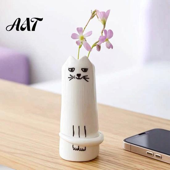 Cute Floral Arrangement Pot Creative Cat Shaped Flower Vase, Minimalist Cartoon Kitten Tabletop Planter for Dried Small Desktop Ornament Fresh
