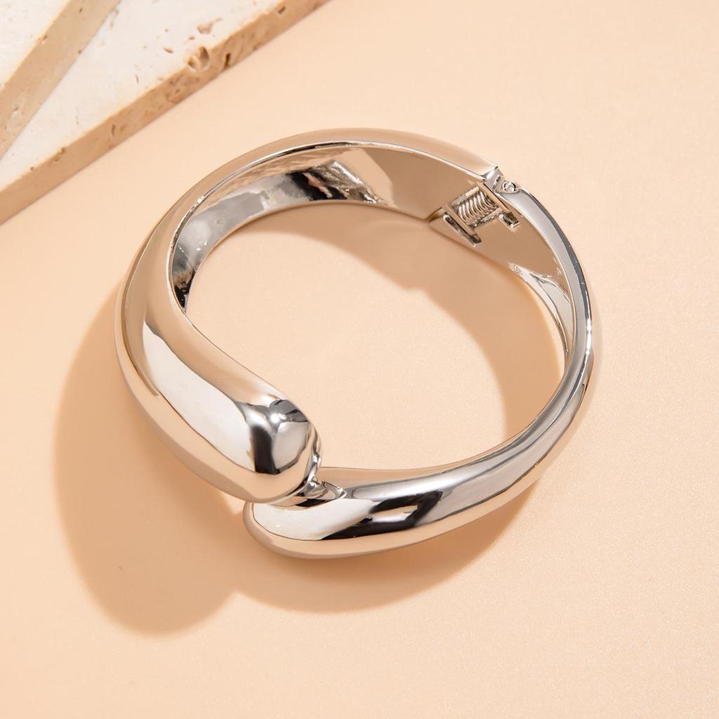 European & American Cross-border Hip-hop Oval Polished Wavy Alloy Bracelet