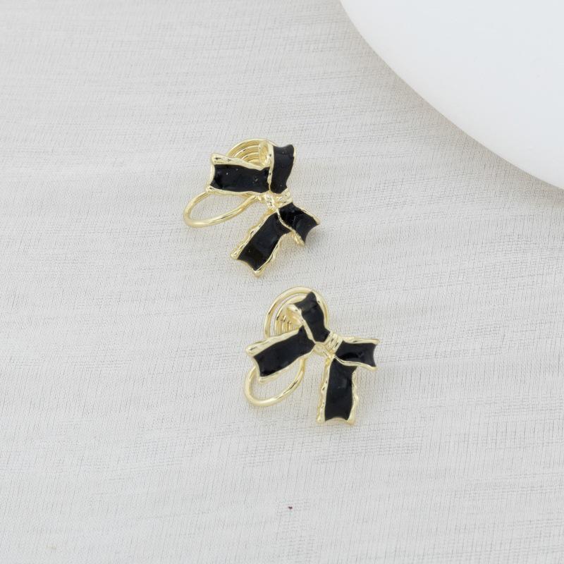 Orecchini Dolci da Fatina Stile Coreano Senza Foro: Design Versatile, Chic e di Alta Gamma per Zampironi.