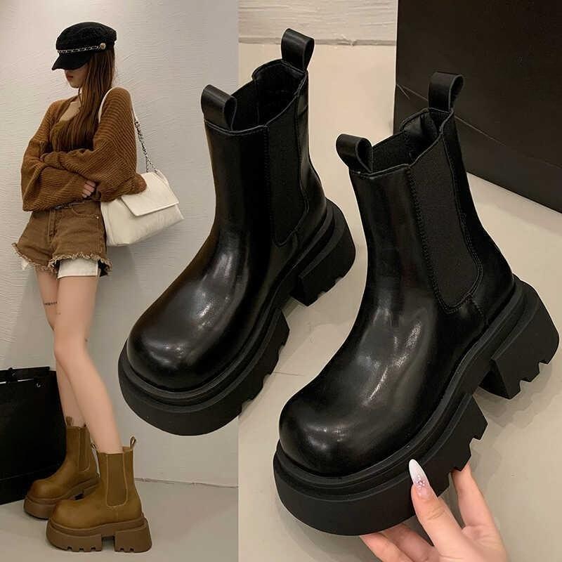 Retro Shoes, Short Boots, New Thick-heeled, Thick-soled Chimney Boots, and Round-toed Boots