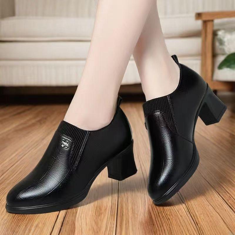 Women's shoes spring and autumn mid-heeled leather shoes women's new thick heel non-slip soft sole retro fashion versatile mother deep mouth single 