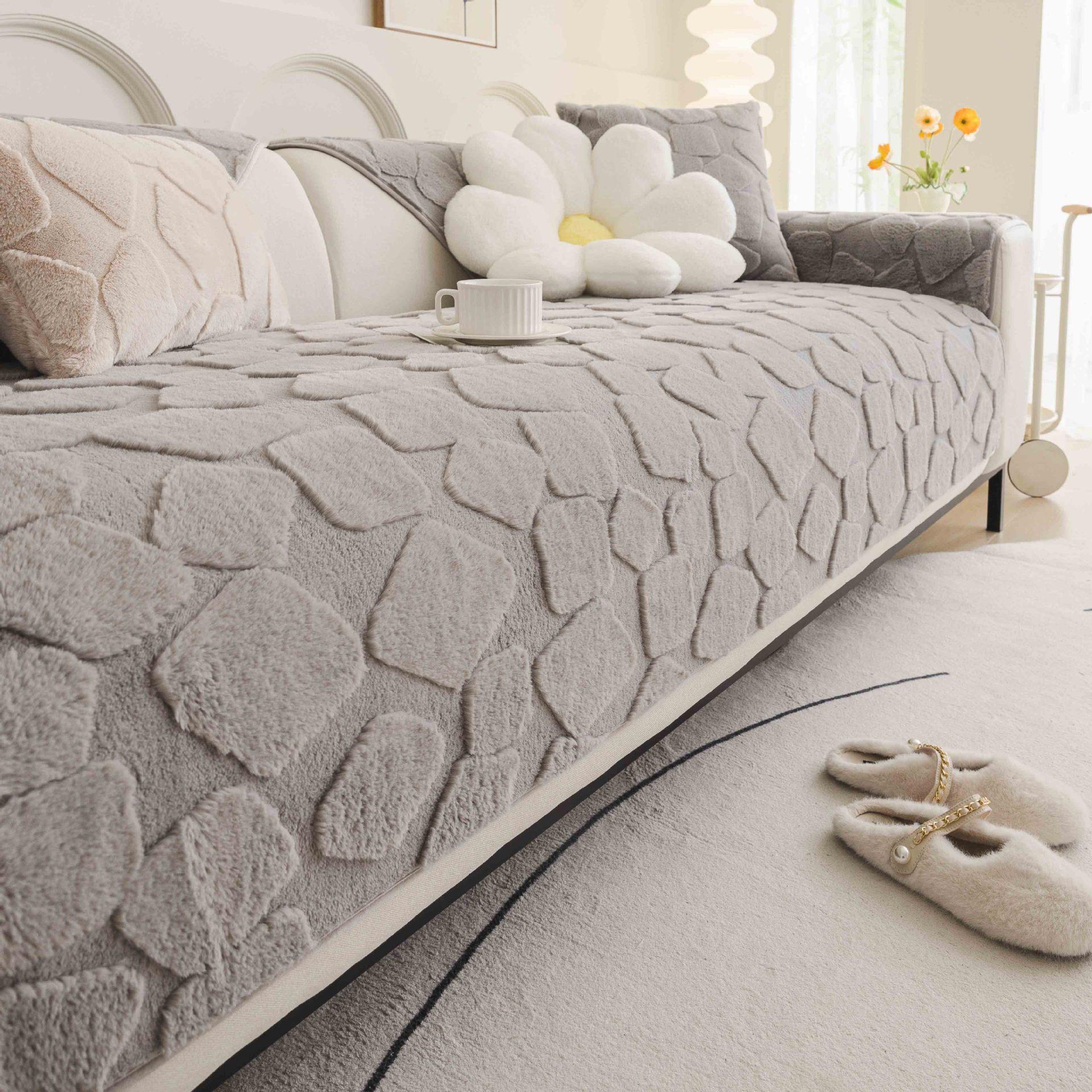 

Rabbit Plush Sofa Cushion Autumn And Winter New Light Luxury Universal Leather Sofa Cover Cloth Towel Dirt-Resistant 70*70cm