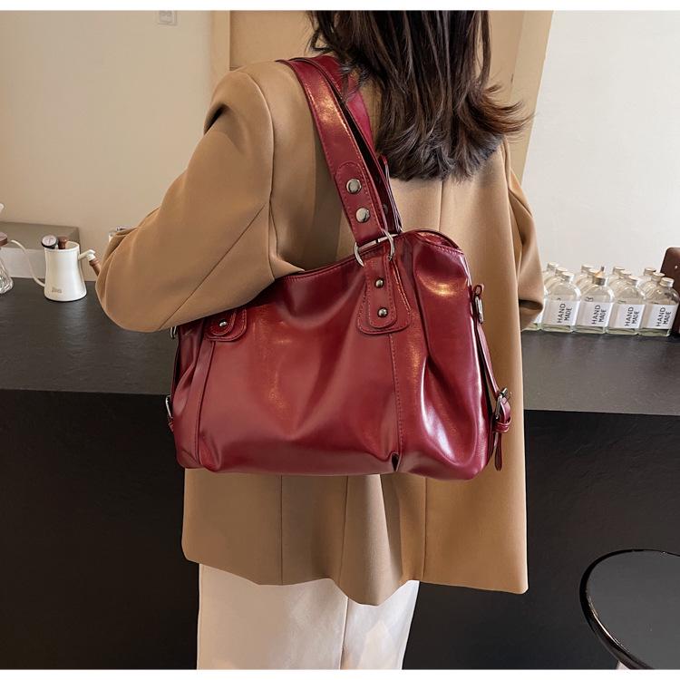 Vintage European & American Women's High-End Casual Shoulder Tote & Crossbody Bag