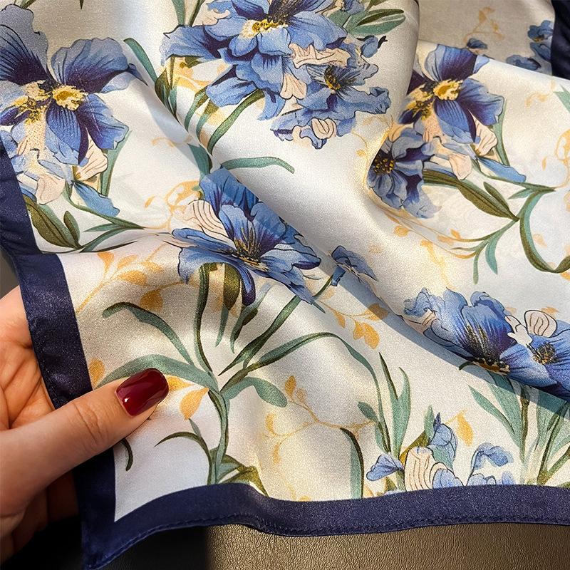 Silk scarf small square scarf women's spring and summer silrean thin versatile mulberry silk sunscreen decorative scarf Internet celebrity small scarf