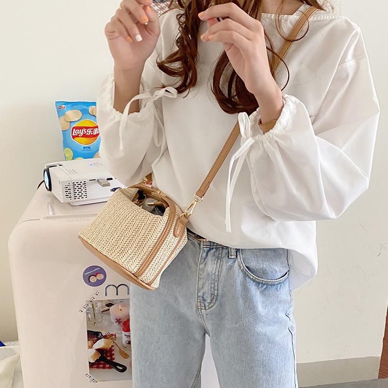 Korea Dongdaemun Ins Straw Woven Small Bag Casual Women's Bag Single Shoulder Crossbody Bag New Summer Style