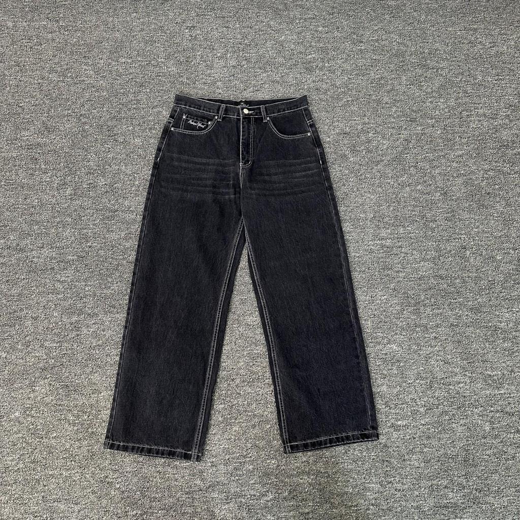 Neue trendige Unisex-Denimjacke mit gesticktem Broken Planet