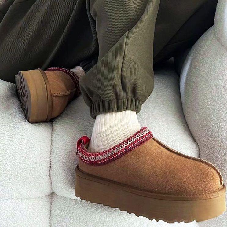 2025 new winter thick-soled fur integrated snow boots women's ethnic style fluffy slippers wear snow cotton slippers