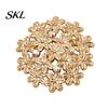 Decorative Brooch Accessory Flower Embellished Pin with Rhinestones, Floral Shape Badge Strong Buckle, Lapel for Coats Shirts Bags Metal