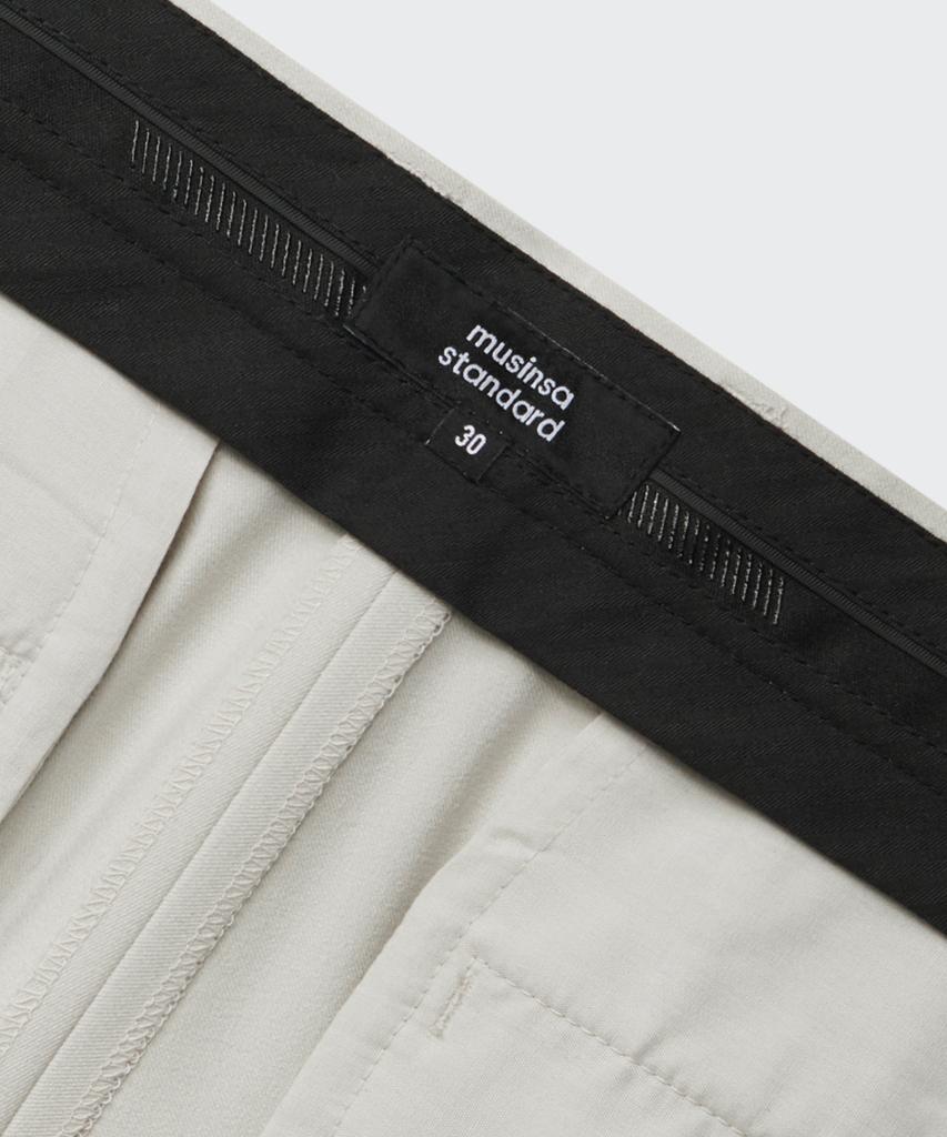 Musinsa Standard Three-Puck Semi-Balloon Slacks [Dusty Cream]