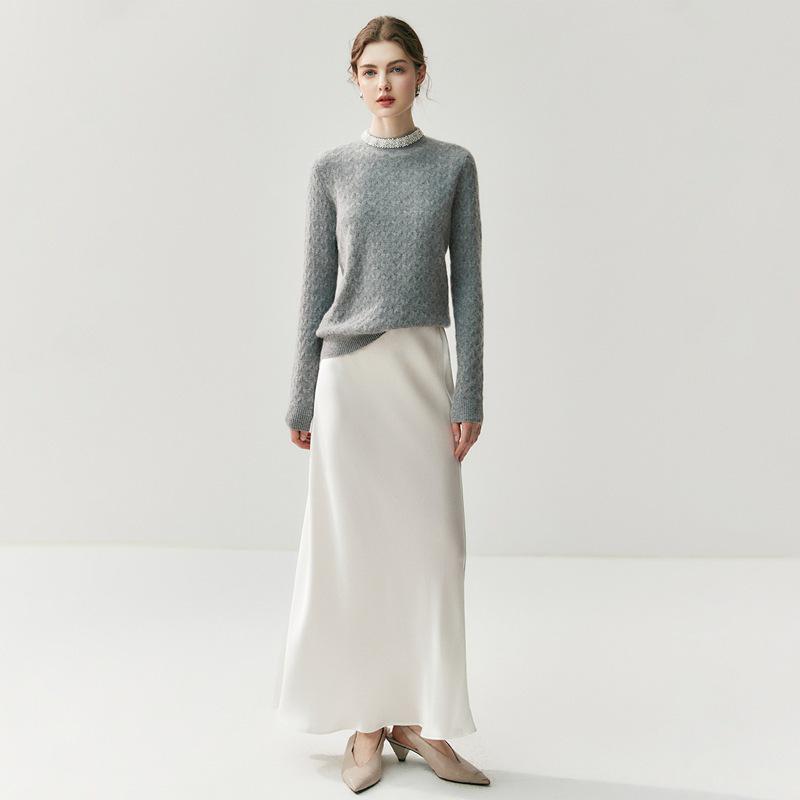 2025 Autumn/Winter Women's Cashmere Knit Top with Handmade Pearl Collar and Fluffy Fleece