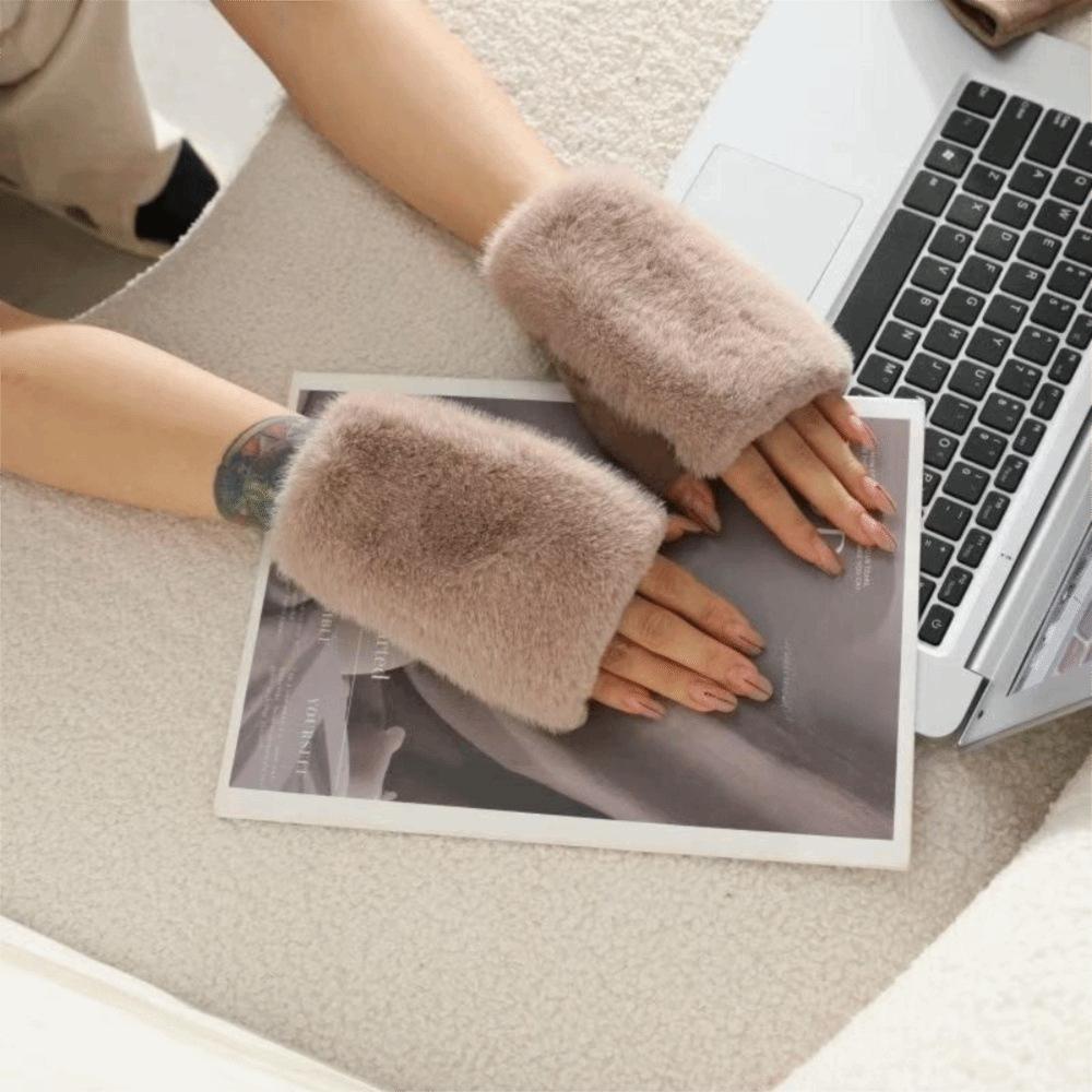 Thickened Suede Gloves Rabbit Faux Fur Thermal Mittens Fashion Women Winter Gloves  Sports