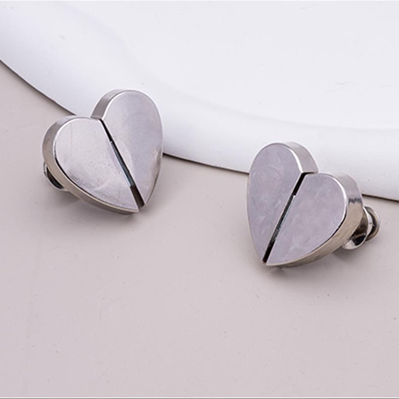 Heart-shaped Magnetic Curtain Buckle - Detachable, Nail-free, Light-blocking Metal Fixing Button