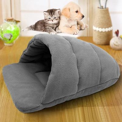 Quente macio polar velo camas para cães inverno quente pet aquecido esteira chinelos camas canil casa para gatos saco de dormir ninho caverna cama