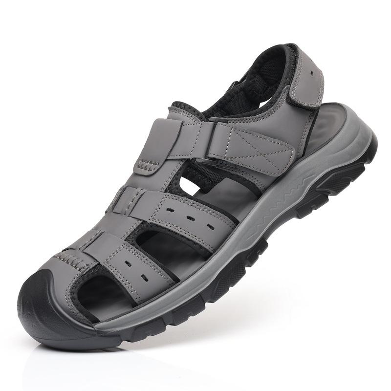 Sandals men's 2025 summer outer wear bag head non-slip men's driving sports breathable casual leather sandals 2025
