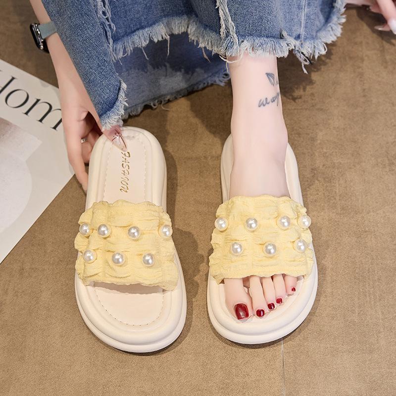 2025 Fashion Slippers Women's Summer Sweet Wind Versatile Muffin Thick-soled Cloth Pearl Shoes Beach Cool Slippers