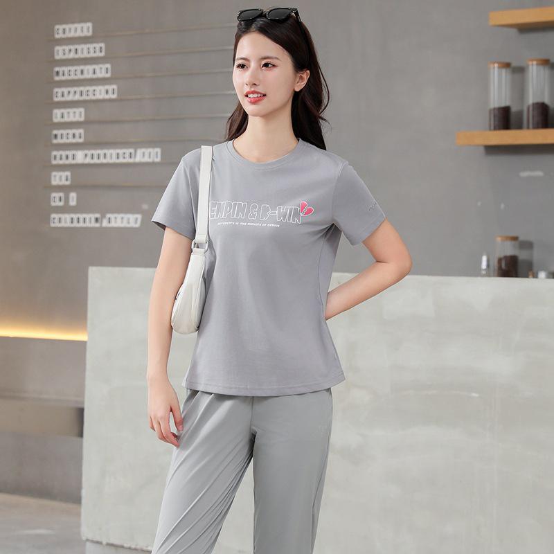 Spring-Summer Women's Casual Crew Neck Short Sleeve Solid Color Loose T-Shirt