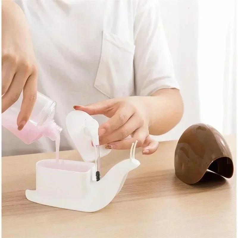 Cute Snail Creative Design Liquid Soap Dispenser Facial Cleanser Organize Bottle Shampoo Shower Gel and Lotion Storage Bottles