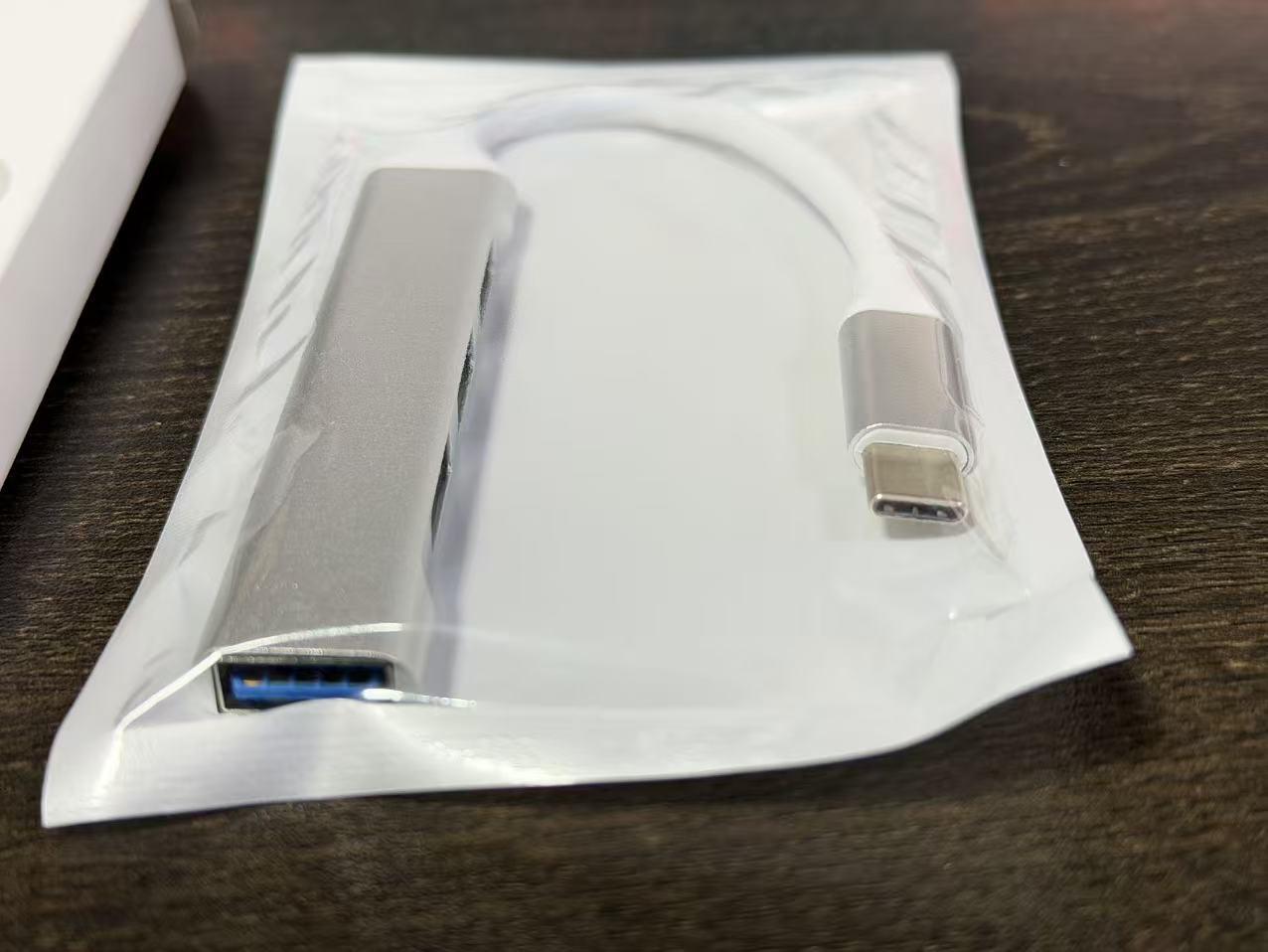 

Ultra-Thin USB 3.0 Hub: 4-Port Splitter with 1 USB 3.0 and 3 USB 2.0 High-Speed Ports