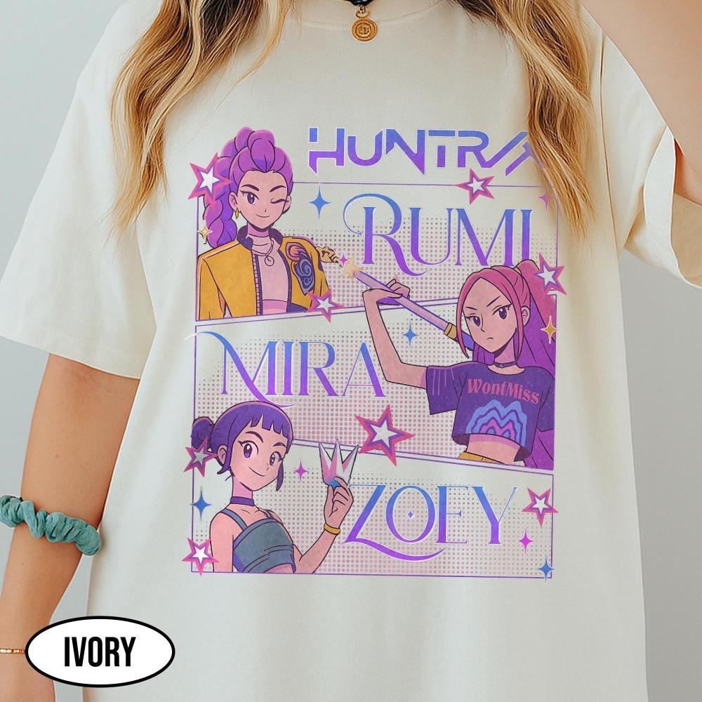 

Huntrix Kpop Охотники на демонов Футболка Руми Мира Зои Футболка Huntrix Футболка для фанатов Huntrix Kpop Охотники на демонов Футболка для фанатов Подарок для фаната Huntrix 3XL