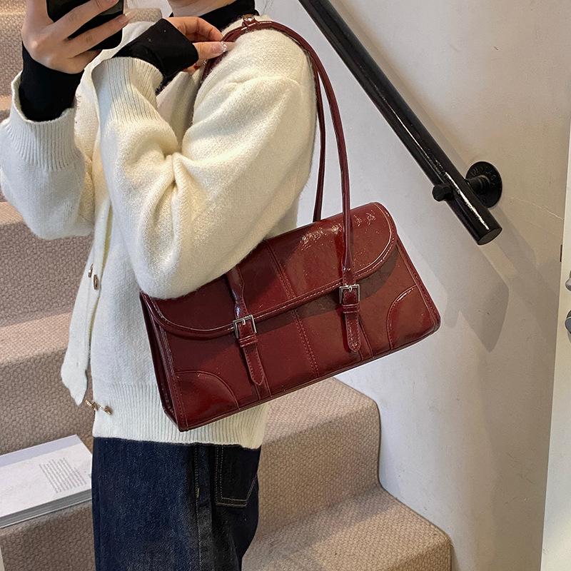 2025 New Retro Texture Premium Underarm Bag Women's Bag Simple Commuter Bag Large Capacity Shoulder Bag