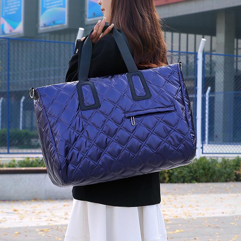 Fashionable and Personalized Shiny Wet and Dry Separation Sports Gym Bag Short-distance Outdoor Waterproof Yoga Bag Handheld Travel Bag