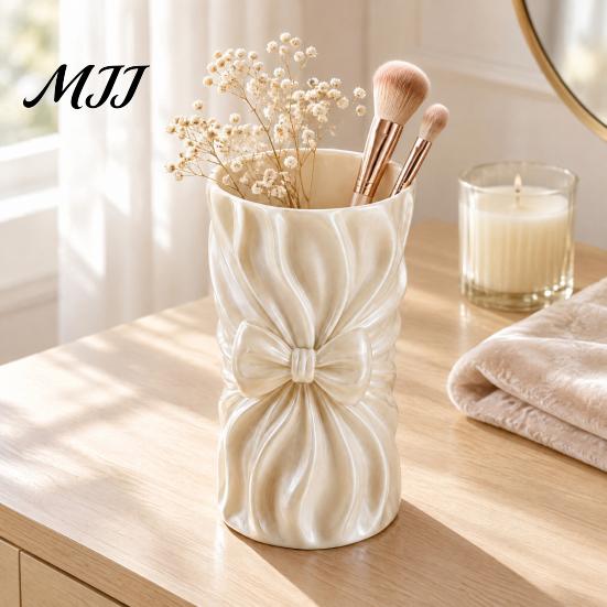 Girly Aesthetic Pen Cup 3D Printed Bow Storage Holder, Ruffled Makeup Brush Cup, Decorative Pleated Holder Desktop Organizer for Vanity Table