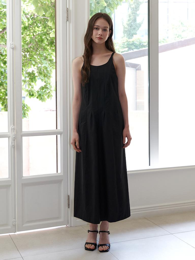KINDABABY Semi Halter Long Dress - Black