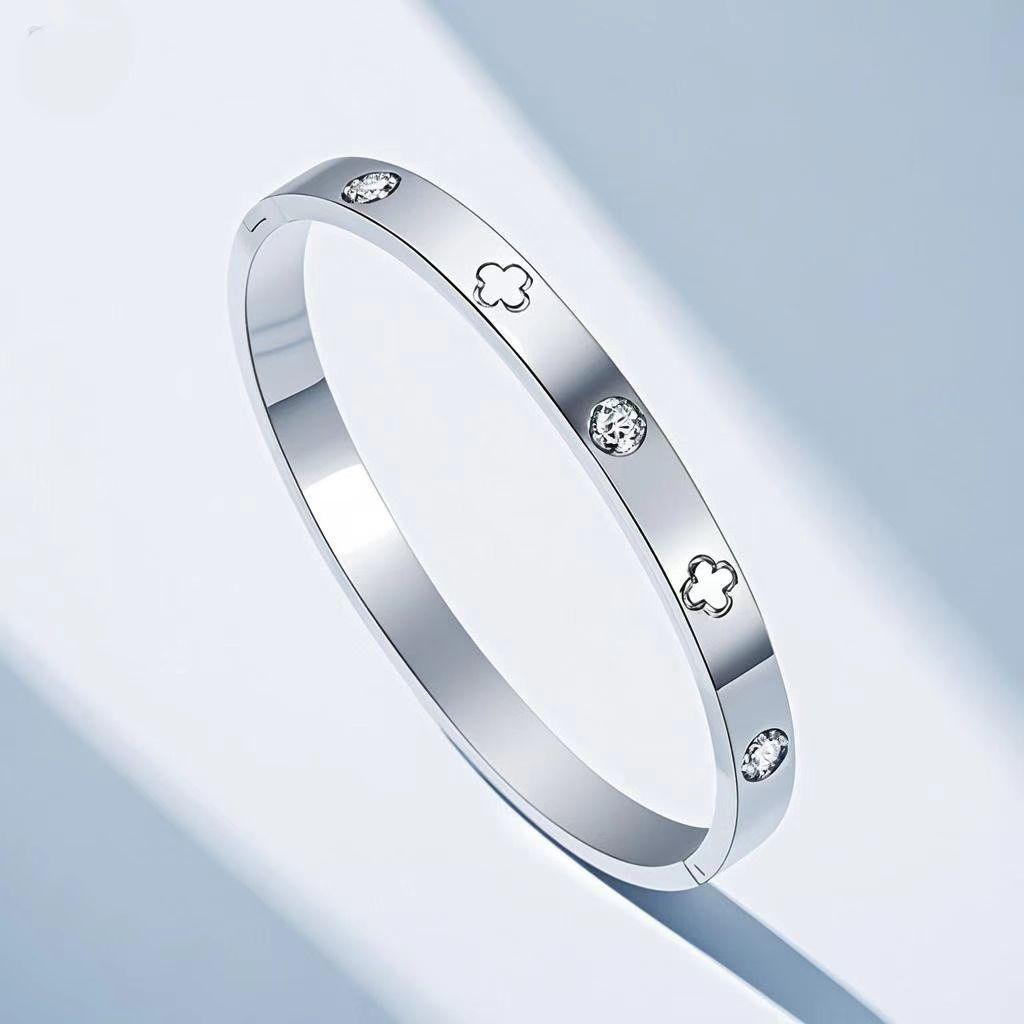 Bracelet Ins Bracelet Women's Trendy Four-leaf Clover Simple Bracelet