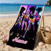 Benutzerdefinierter Name Fantasy Night Trio K-Pop Strandtuch Mikrofaser Strandtuch, Leicht und Schnelltrocknend, für Sommerreisen, Schwimmbad Geschenk