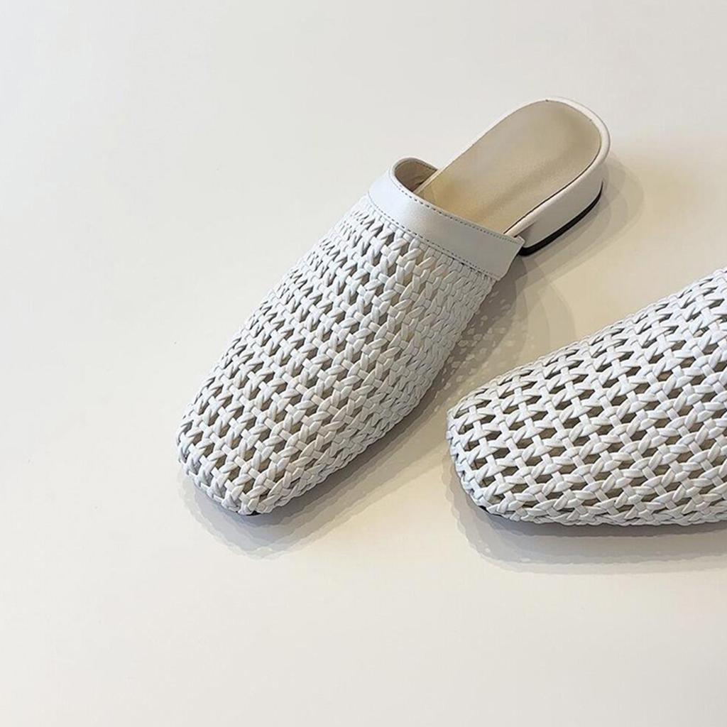 Self-kept version~ Simple soft leather hand-woven hollowed-out one-pedal bag head shoes women's low heels wear comfortable cool slippers