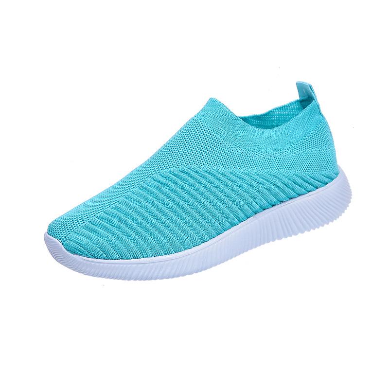 

Spring and summer new low-top foot cover breathable fly-woven casual shoes women s mesh board shoes large size flat women s single shoes 43 небесно-голубой
